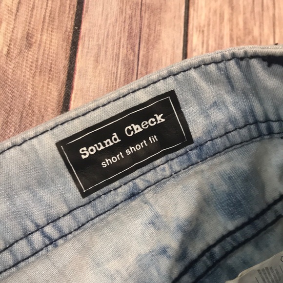 NWT Volcom jean shorts! - Picture 6 of 7